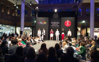 Pasarela en el Centro Comercial Artea